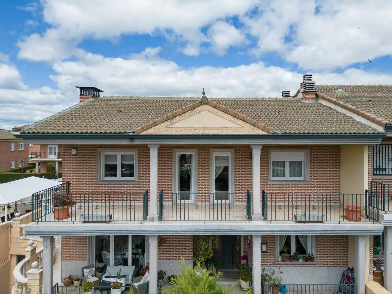 Vista exterior de Casa o xalet en venda en Ávila amb Calefacció, Jardí privat i Terrassa