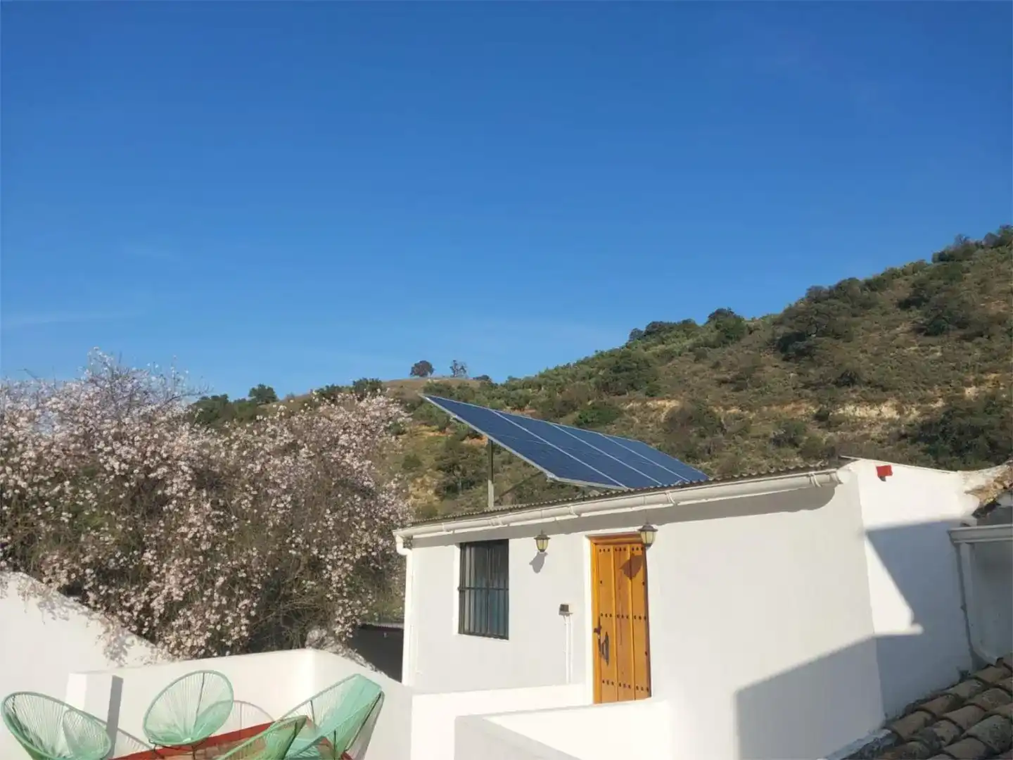 Jardí de Finca rústica en venda en Iznájar amb Aire condicionat, Piscina i Balcó