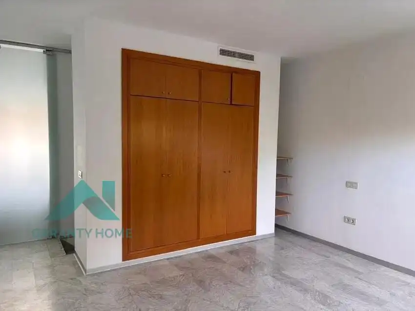 Duplex with lift for sale in Casco Antiguo, imagen 9
