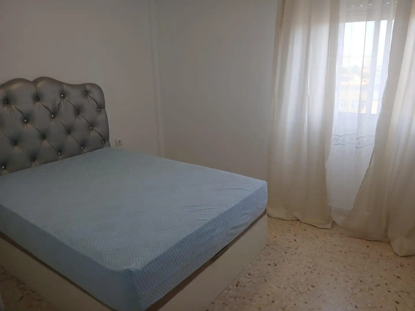 Habitación de Piso de alquiler en Cáceres con Amueblado