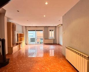 Living room of Single-family semi-detached for sale in Sabadell  with Terrace, Balcony and Alarm