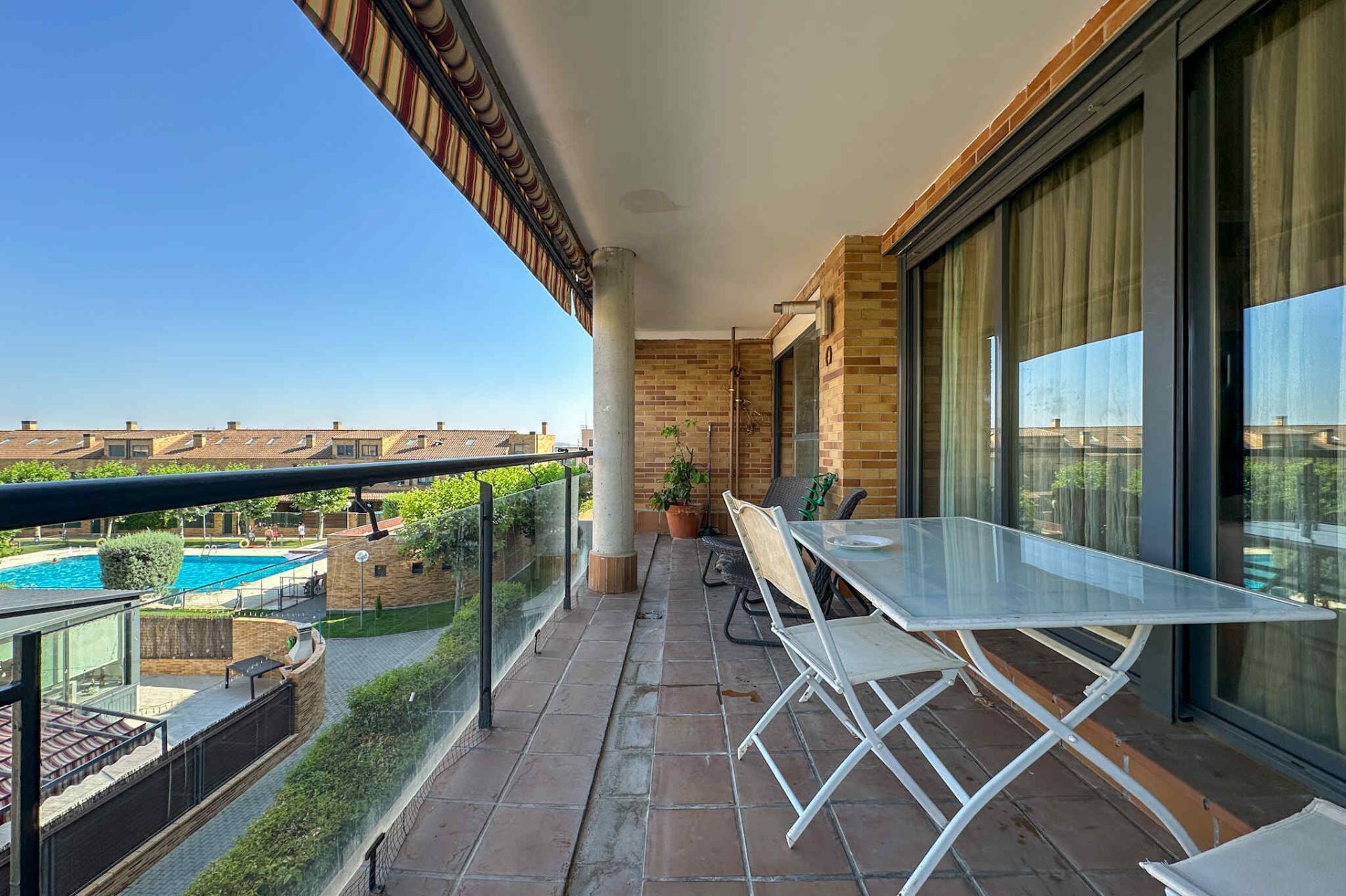 Terrace of Flat for sale in Parla  with Air Conditioner, Terrace and Community pool