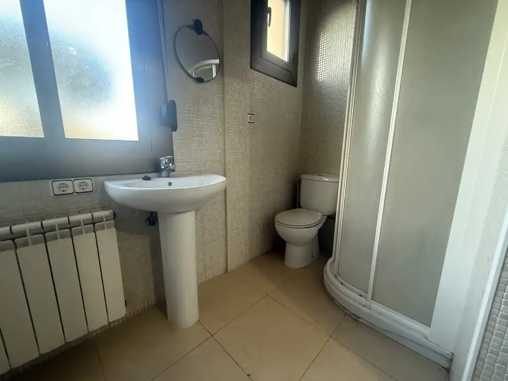Baño de Piso en venta en Gironella