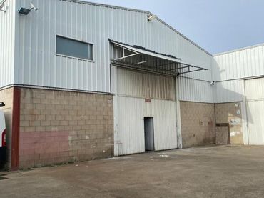 Nave industrial in vendita a Calle Alcalde Miguel Castaño 115 Nav4 24005 Leon