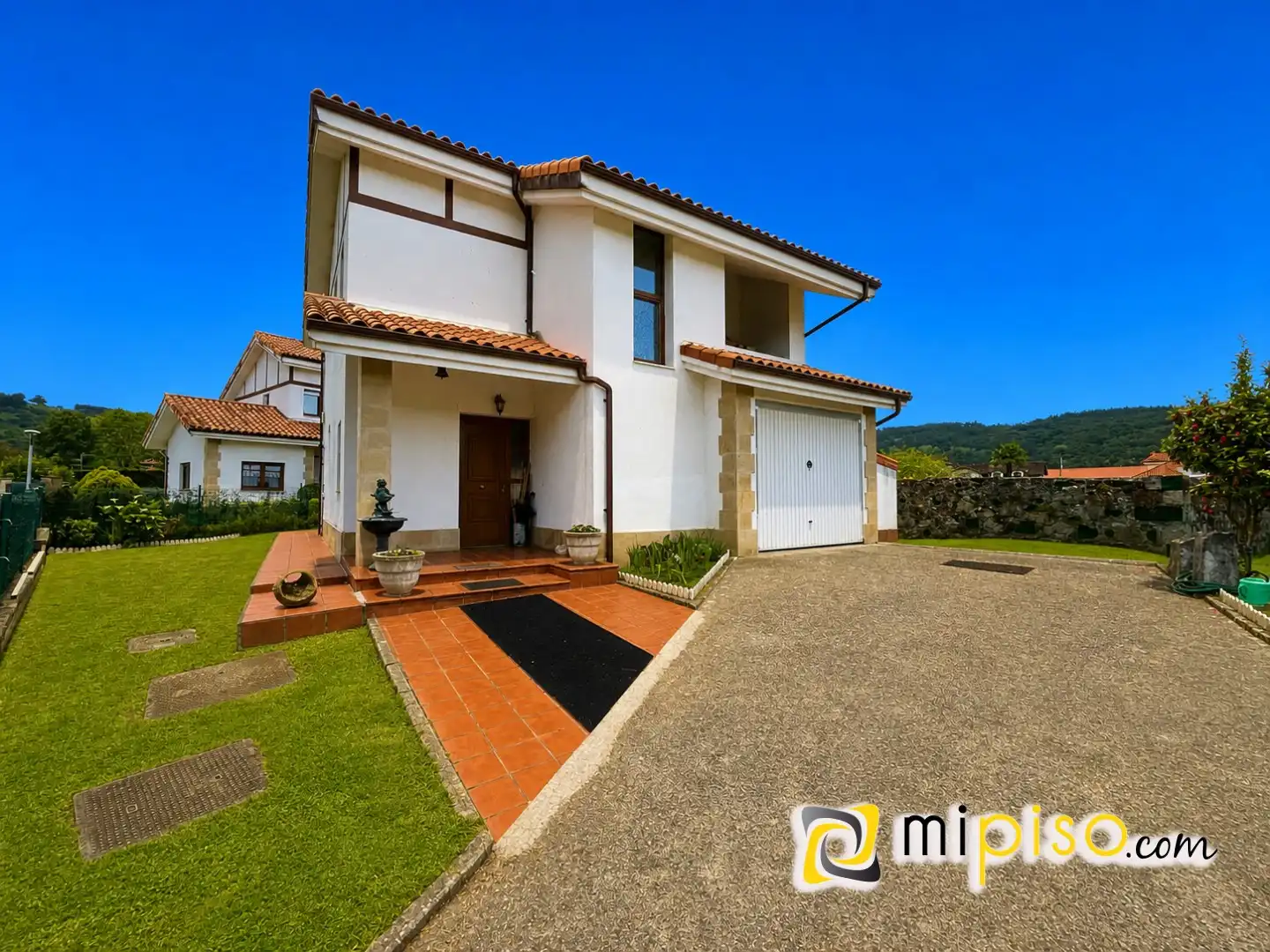 Vista exterior de Casa o chalet en venta en Liendo con Calefacción, Jardín privado y Terraza