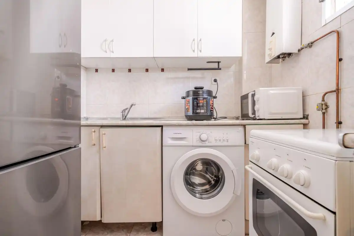 Kitchen of Flat for sale in Madrid  with Heating and Storage room