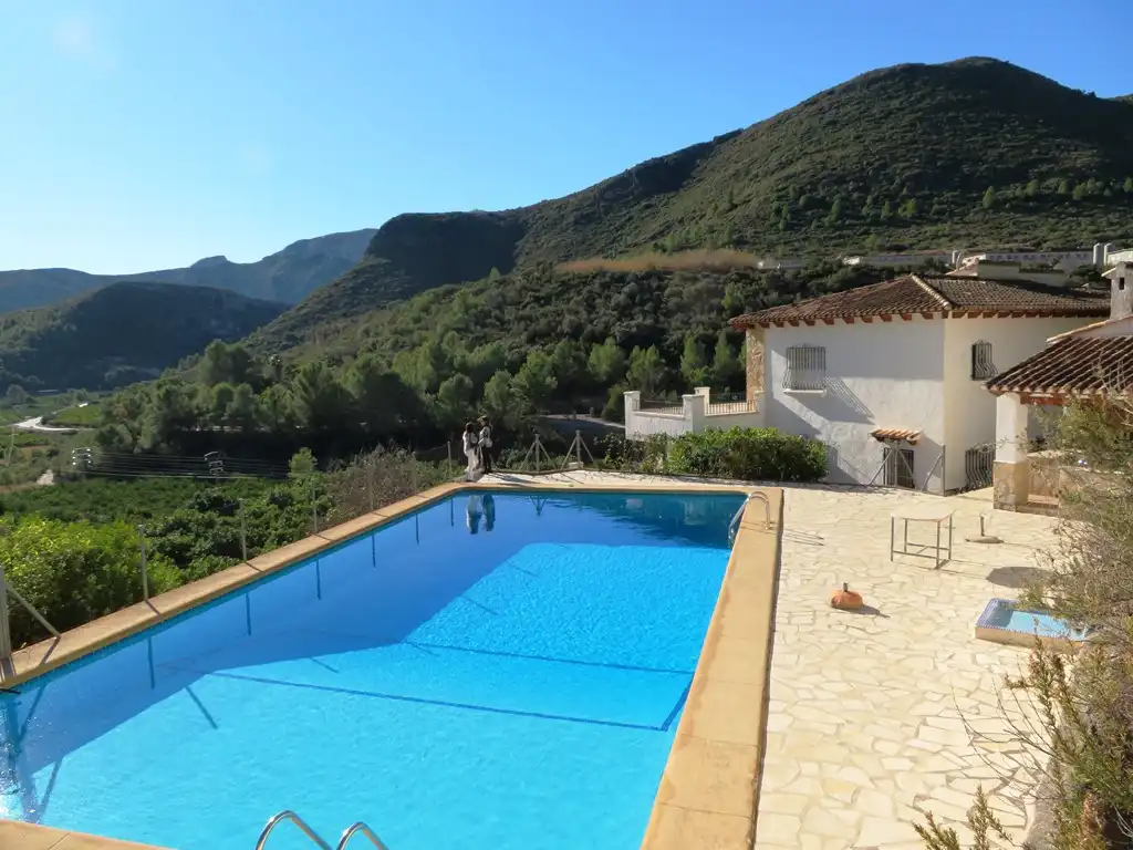 Piscina de Casa o xalet en venda en L'Atzúbia amb Jardí privat, Terrassa i Traster