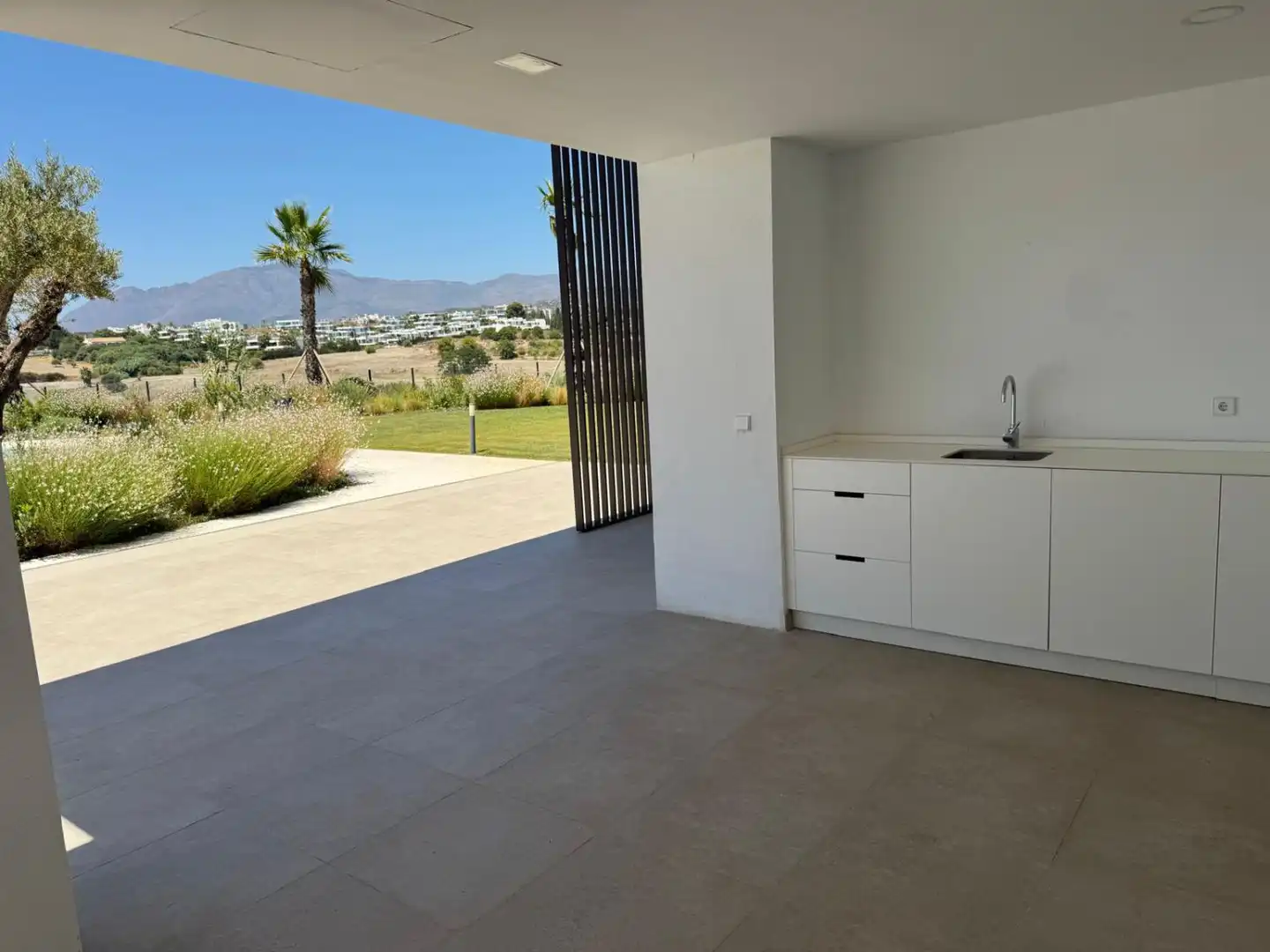 Terrace of Flat for sale in Estepona  with Air Conditioner, Heating and Terrace