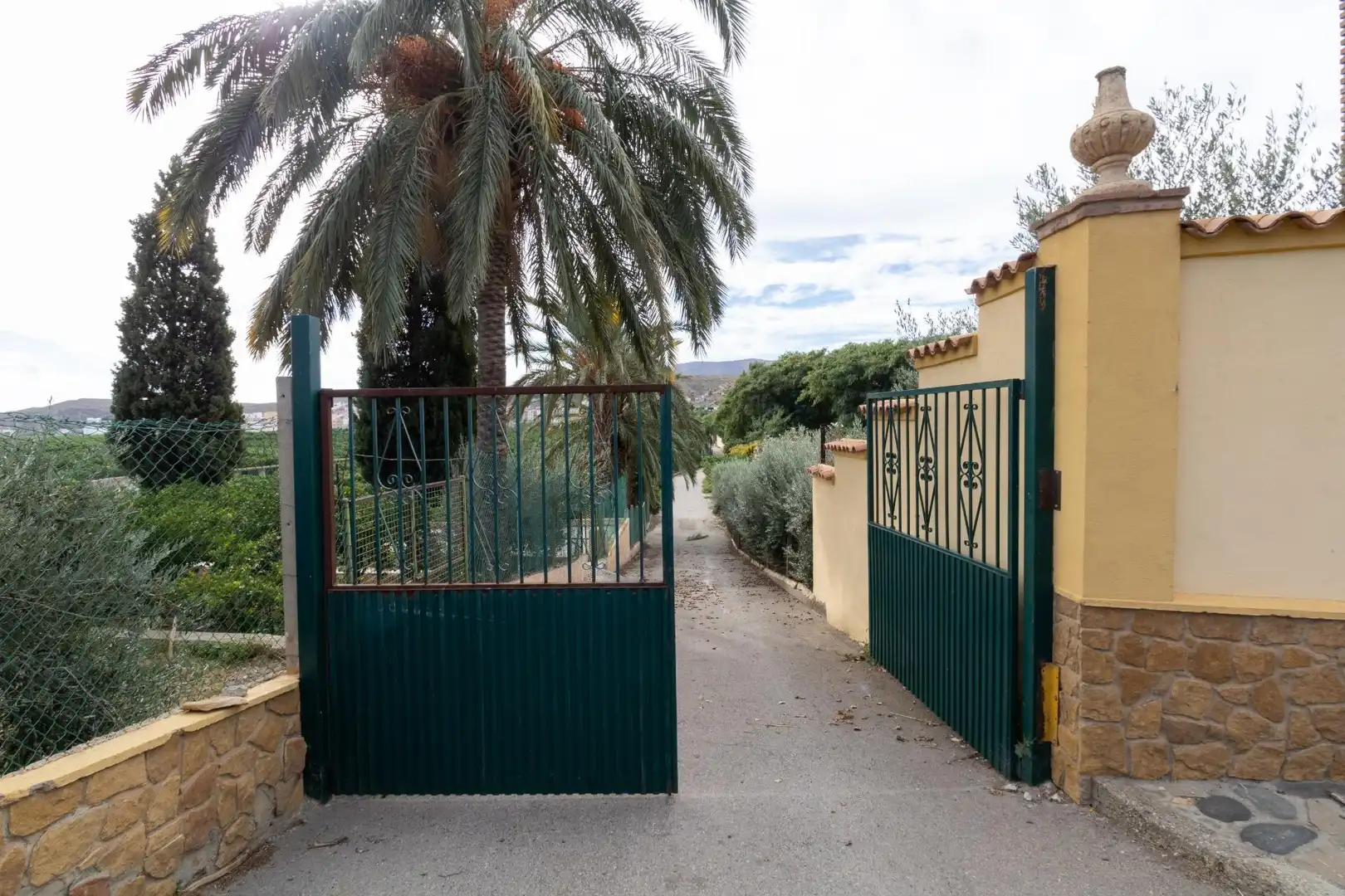 Exterior view of Land for sale in Santa Fe de Mondújar