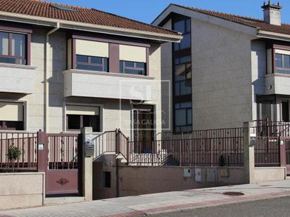 Exterior view of Single-family semi-detached for sale in Baiona  with Heating, Private garden and Terrace