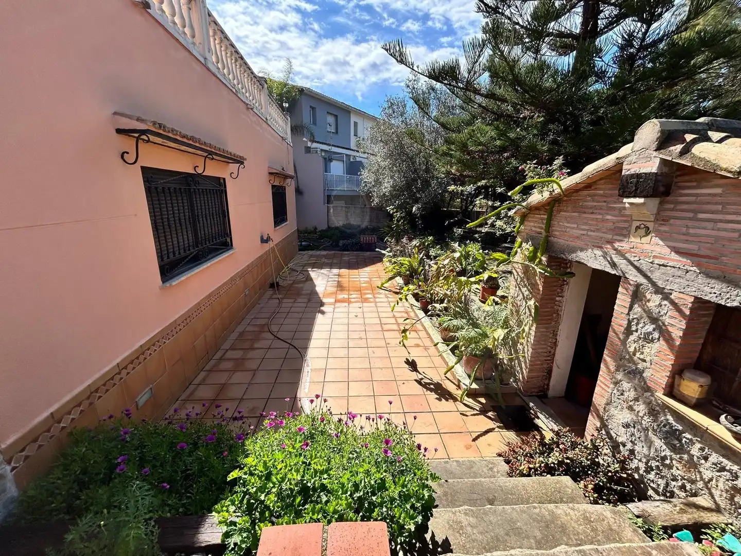 Vista exterior de Casa o xalet en venda en Alfauir amb Calefacció, Jardí privat i Parquet