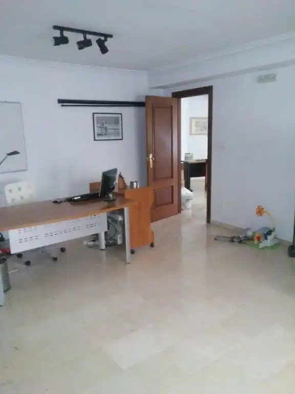 Office space for sale in INFANTE DON MANUEL, imagen 2