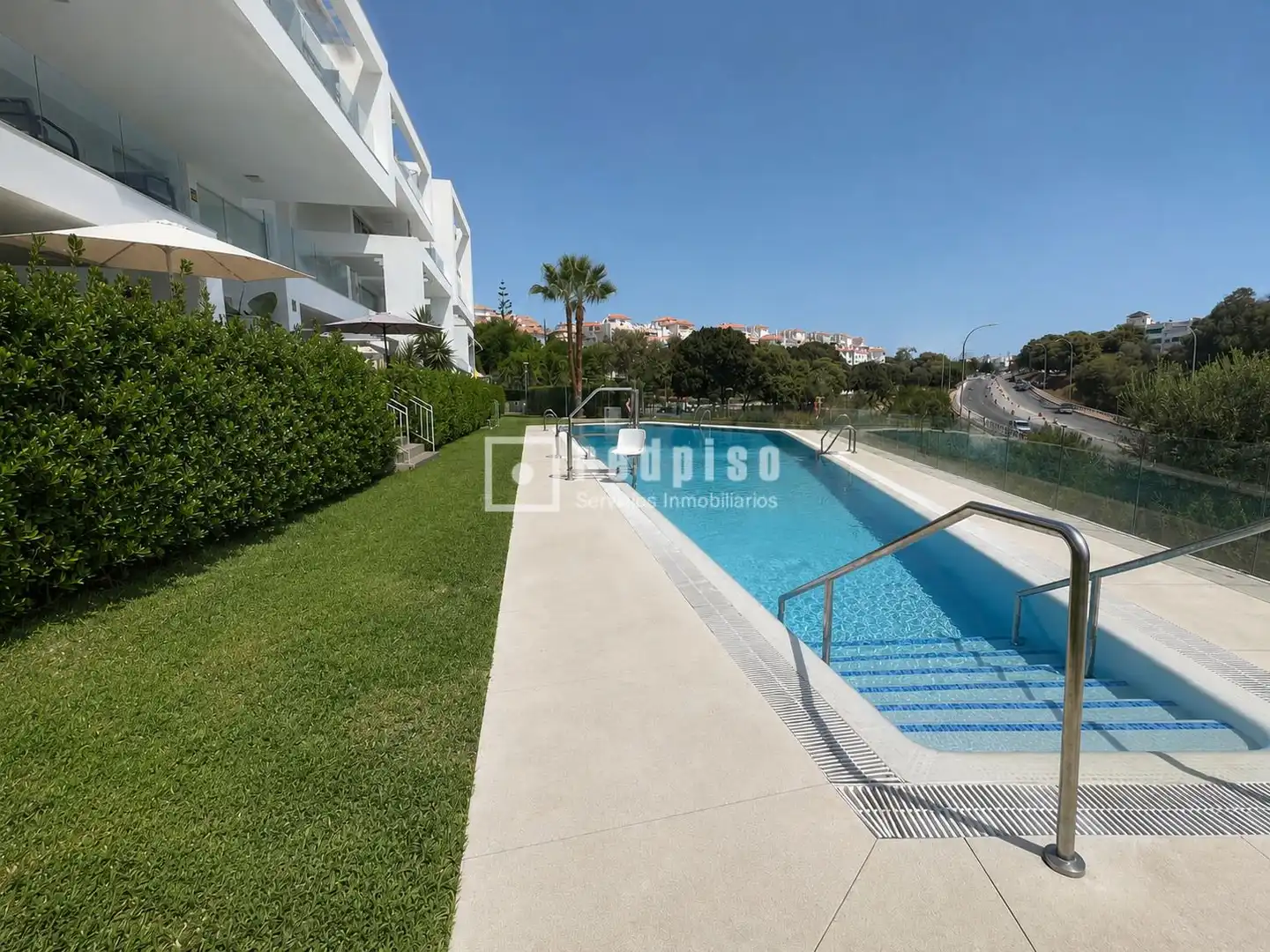 Swimming pool of Flat for rent in Torremolinos  with Air Conditioner, Heating and Private garden