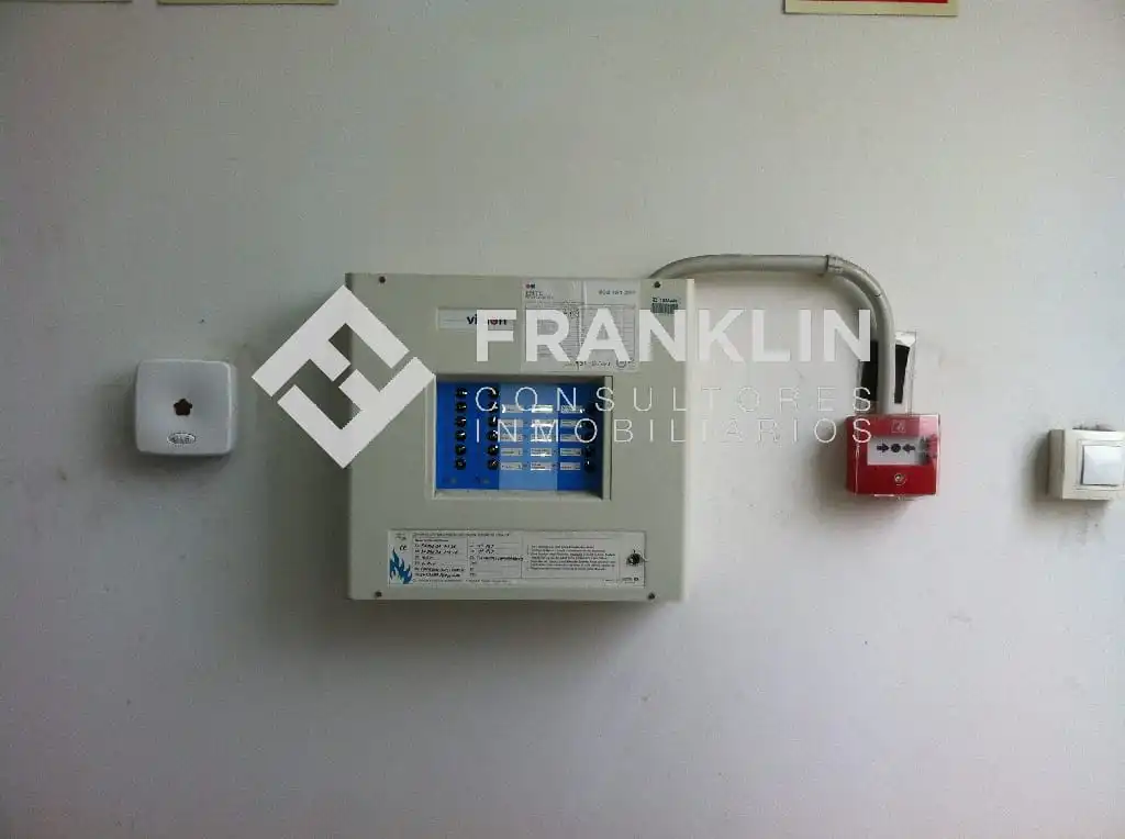 Industrial building to rent in Carrer del Comerç, imagen 9