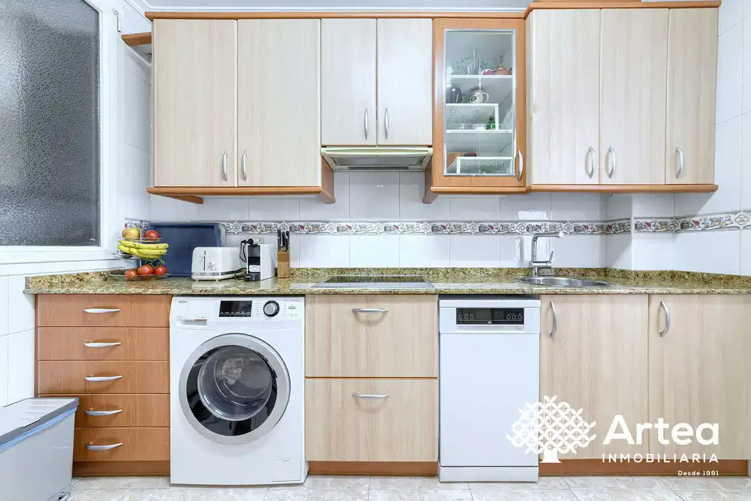 Kitchen of Flat for sale in Portugalete  with Heating and Balcony