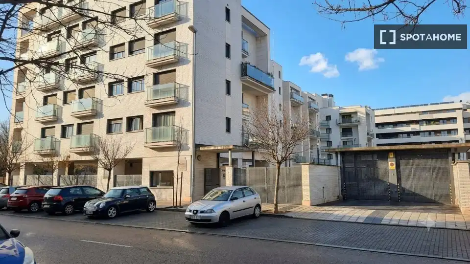 Vista exterior de Apartament per a compartir en Valladolid amb Aire condicionat, Terrassa i Moblat