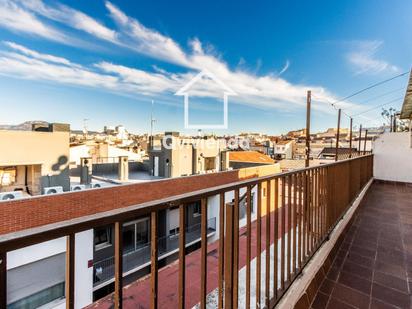 Vista exterior de Àtic en venda en Terrassa amb Aire condicionat, Calefacció i Forn