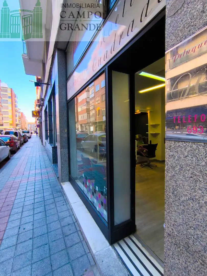 Vista exterior de Local en venta en Palencia con Aire acondicionado, Calefacción y Amueblado