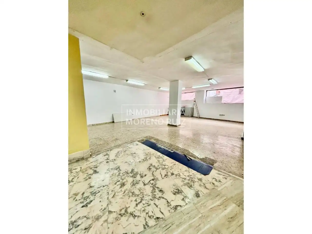 Local comercial en venda a Baena, imagen 4