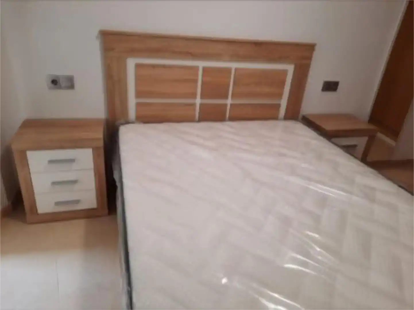 Dormitori de Pis en venda en  Murcia Capital amb Aire condicionat i Balcó
