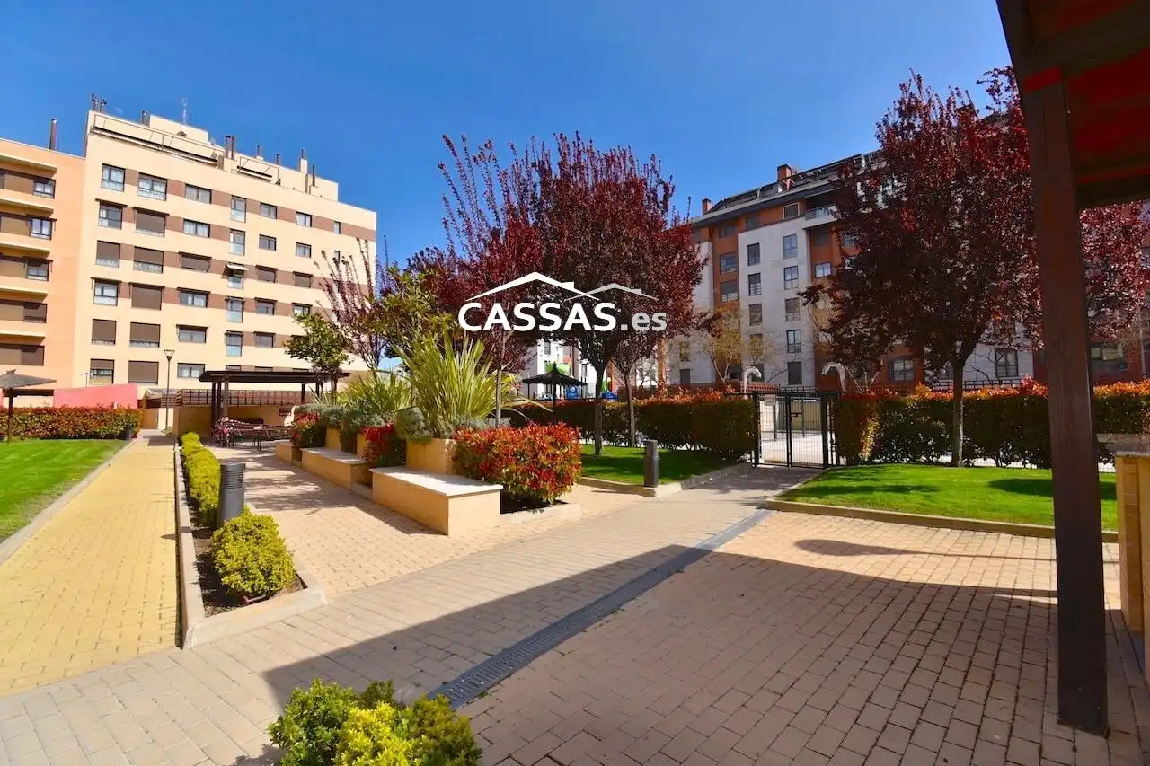 Vista exterior de Pis en venda en Torrejón de Ardoz amb Aire condicionat, Calefacció i Terrassa
