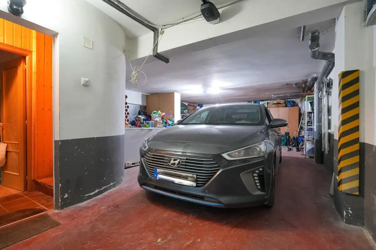 Parking of Detached homes for sale in Guadalajara  with Heating and Furnished