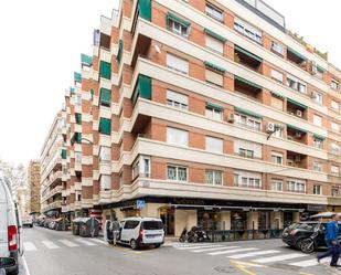 Vista exterior de Pis en venda en  Granada Capital amb Terrassa i Balcó