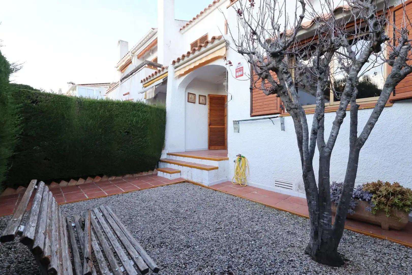 Jardí de Casa o xalet en venda en Cunit amb Jardí privat, Terrassa i Piscina comunitària