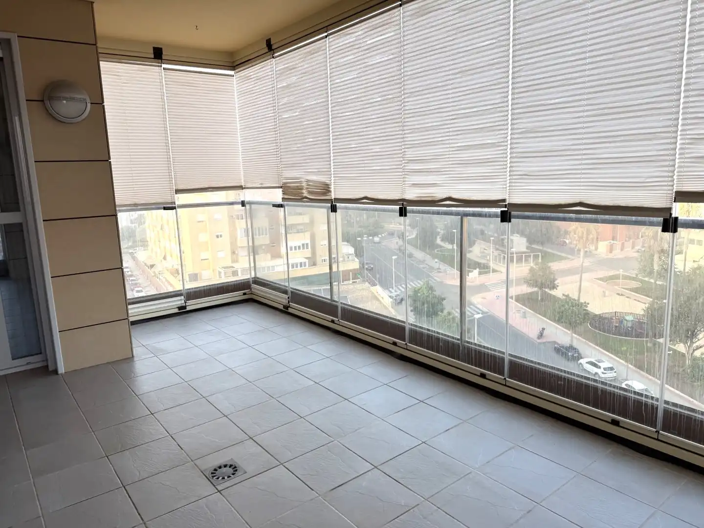 Terraza de Piso de alquiler en Almería con Aire acondicionado, Calefacción y Terraza