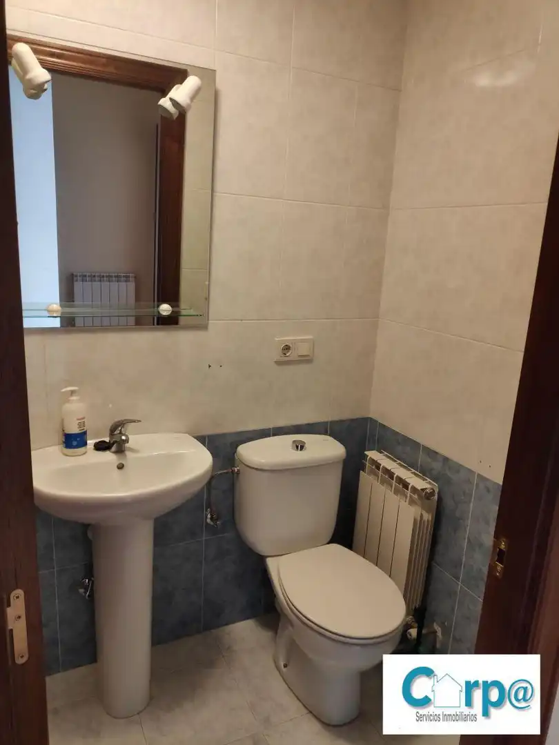 Casa adosada en venta en Andosilla