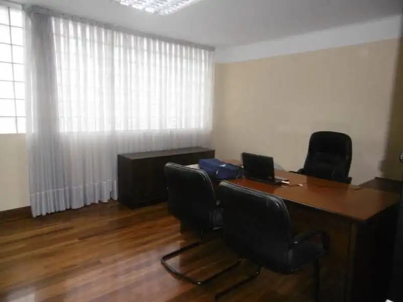 Büro mit Aufzug zum Verkauf in Calle Licenciado poza, imagen 2
