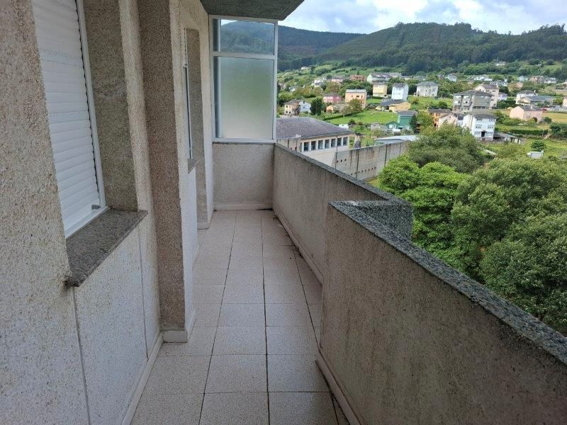 Terrassa de Pis en venda en Viveiro amb Calefacció, Terrassa i Moblat