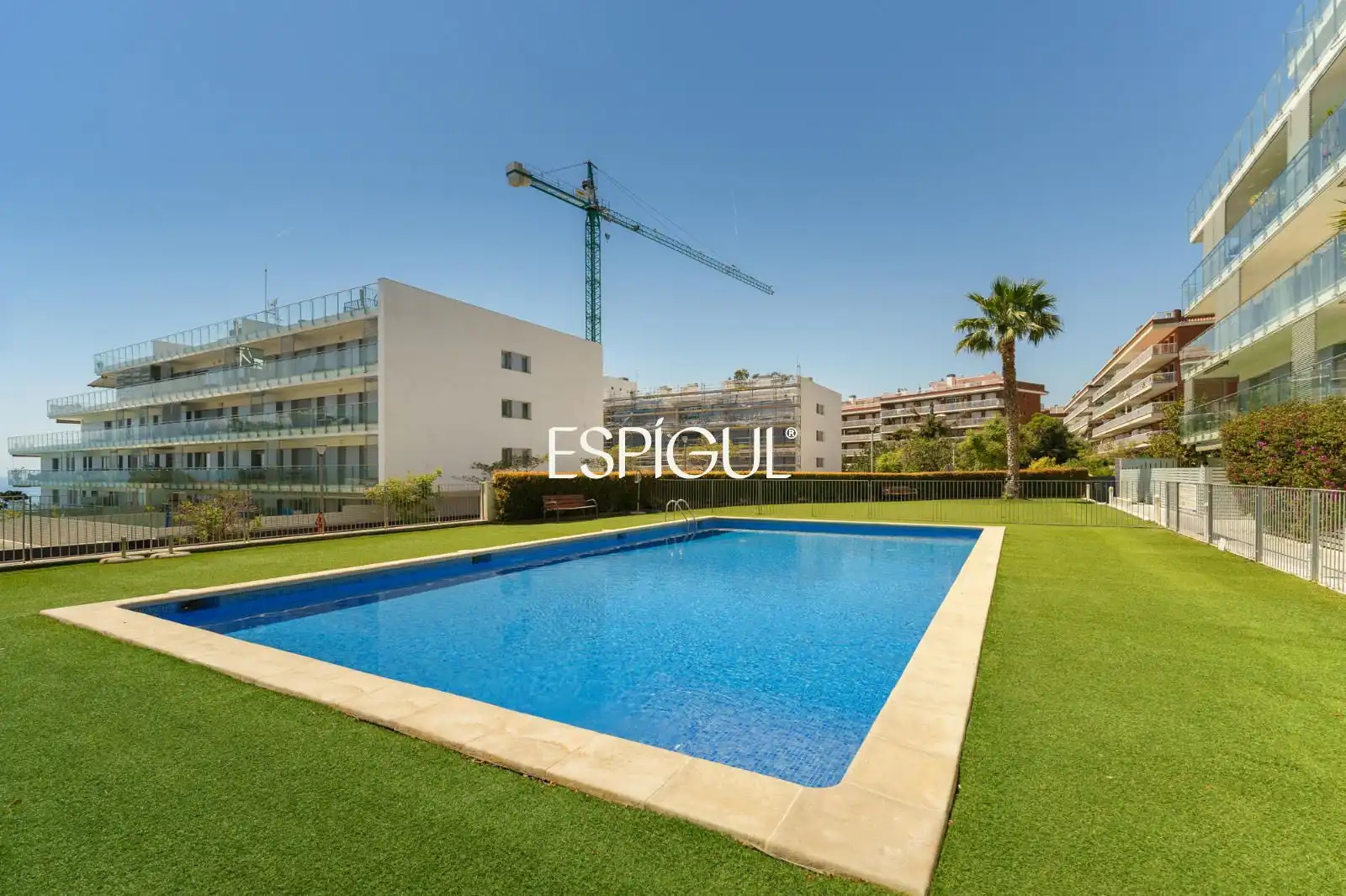 Swimming pool of Flat for sale in Sant Andreu de Llavaneres  with Air Conditioner, Heating and Parquet flooring