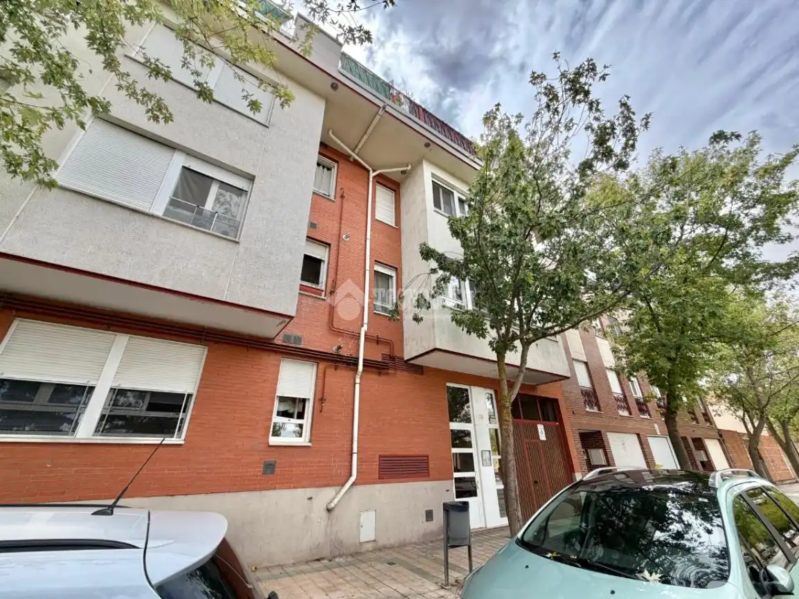 Vista exterior de Piso en venta en Palencia con Calefacción y Trastero