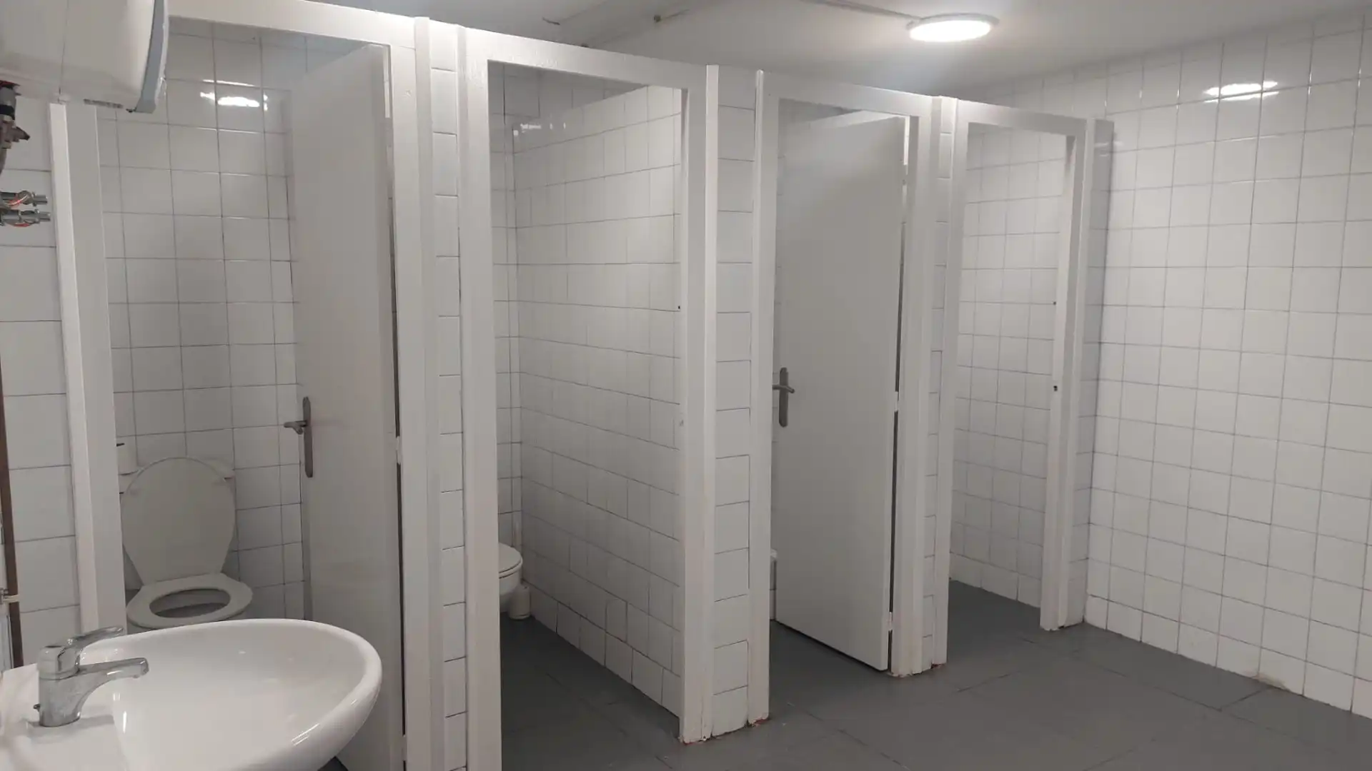 Fabrikhallen zur Miete in Vilamarina