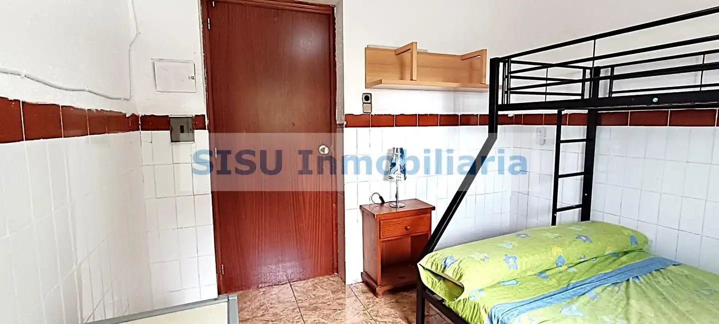 Dormitori de Finca rústica en venda en Llíria amb Jardí privat, Terrassa i Piscina