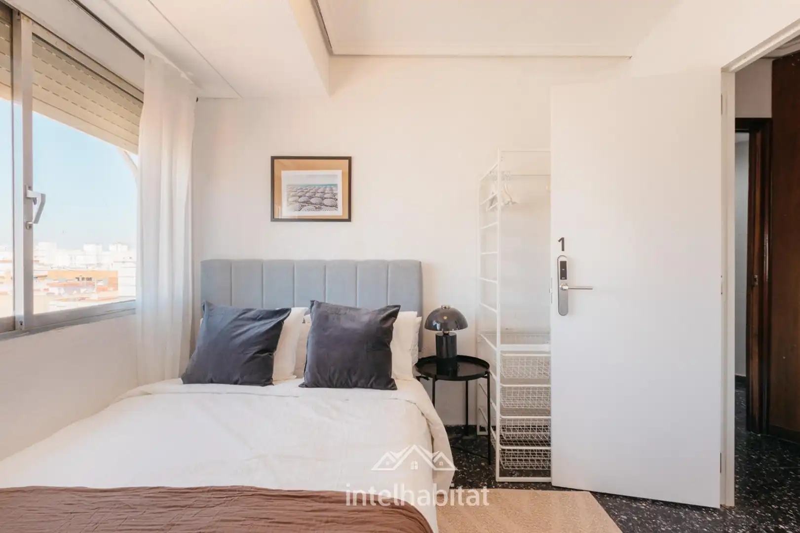 Bedroom of Flat for sale in Mislata  with Air Conditioner, Furnished and Balcony
