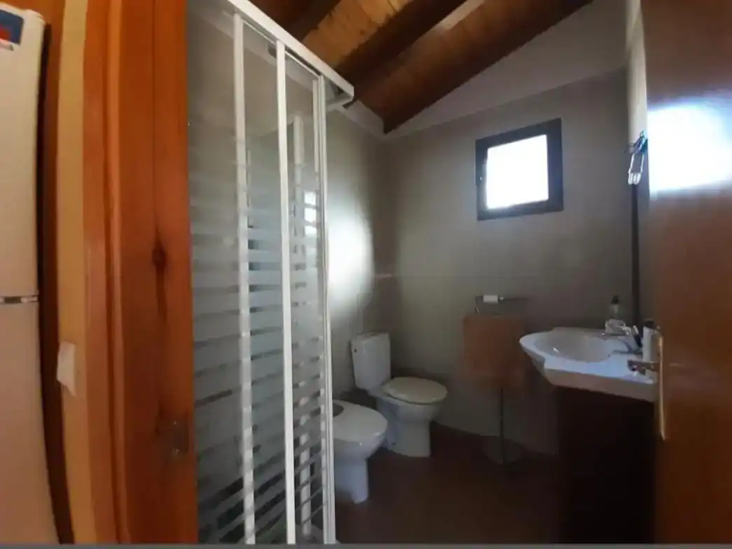 Badezimmer von Country house zum Verkauf in Quel mit Privatgarten, Schwimmbad und Möbliert