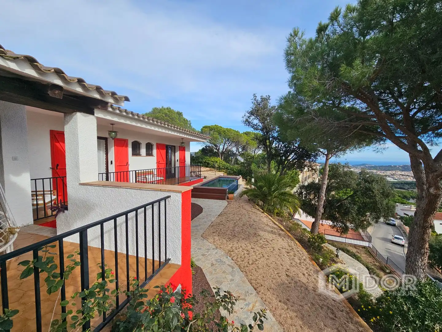 Vista exterior de Casa o xalet en venda en Sant Feliu de Guíxols amb Aire condicionat, Calefacció i Jardí privat