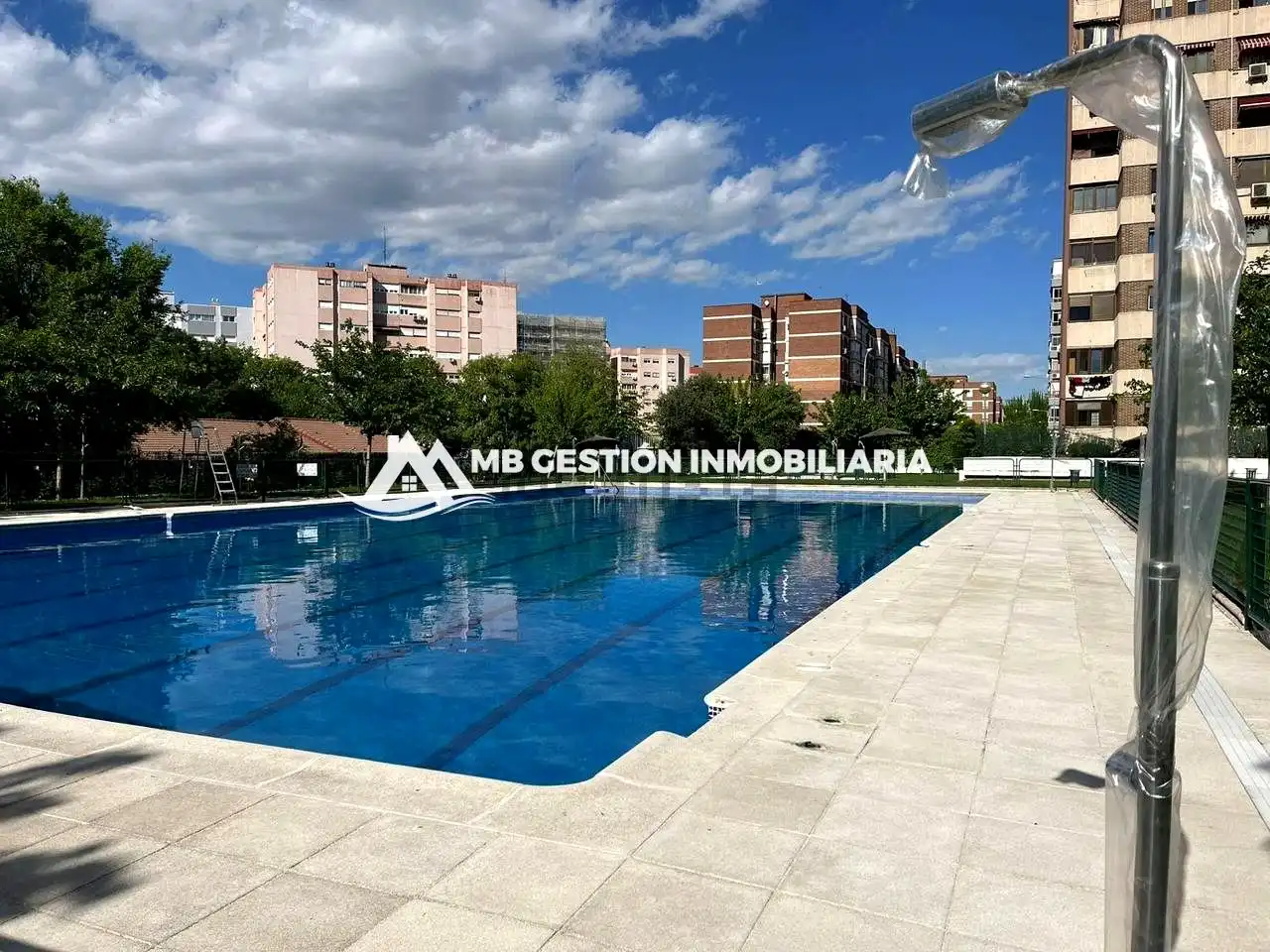 Schwimmbecken von Wohnung zum Verkauf in Fuenlabrada mit Heizung, Terrasse und Schwimmbad