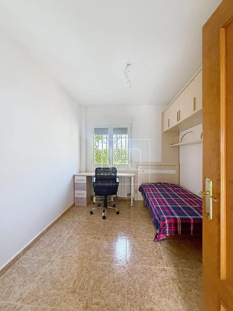 Semi-detached house with garden for sale in Avenida ALFAGUARA, imagen 24