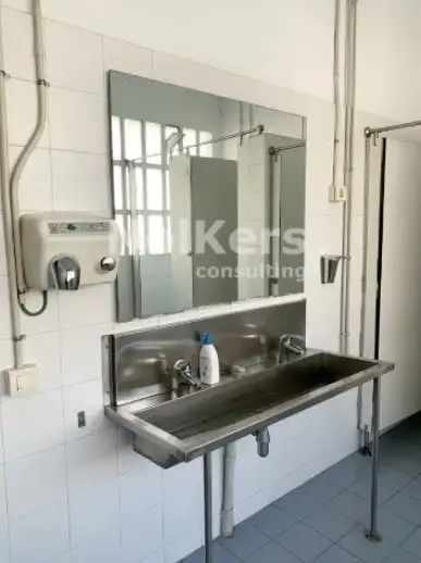 Bathroom of Industrial buildings for rent in L'Hospitalet de Llobregat