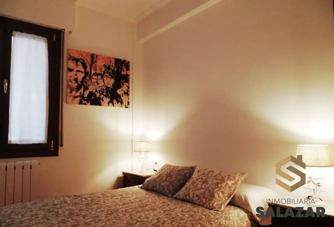 Bedroom of Flat for rent in Ibaiondo