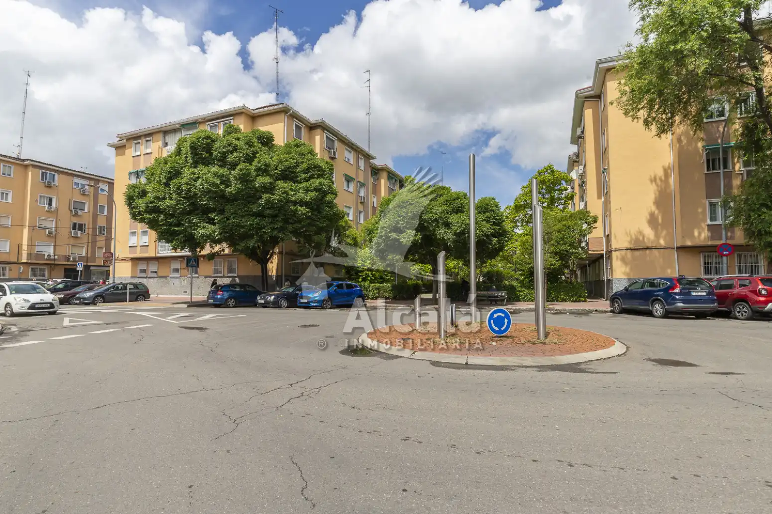 Vista exterior de Piso en venta en Alcalá de Henares con Calefacción y Trastero