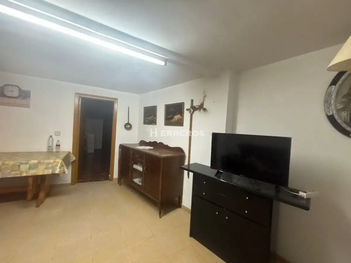 Casa adosada en venda en Alesanco amb Calefacció