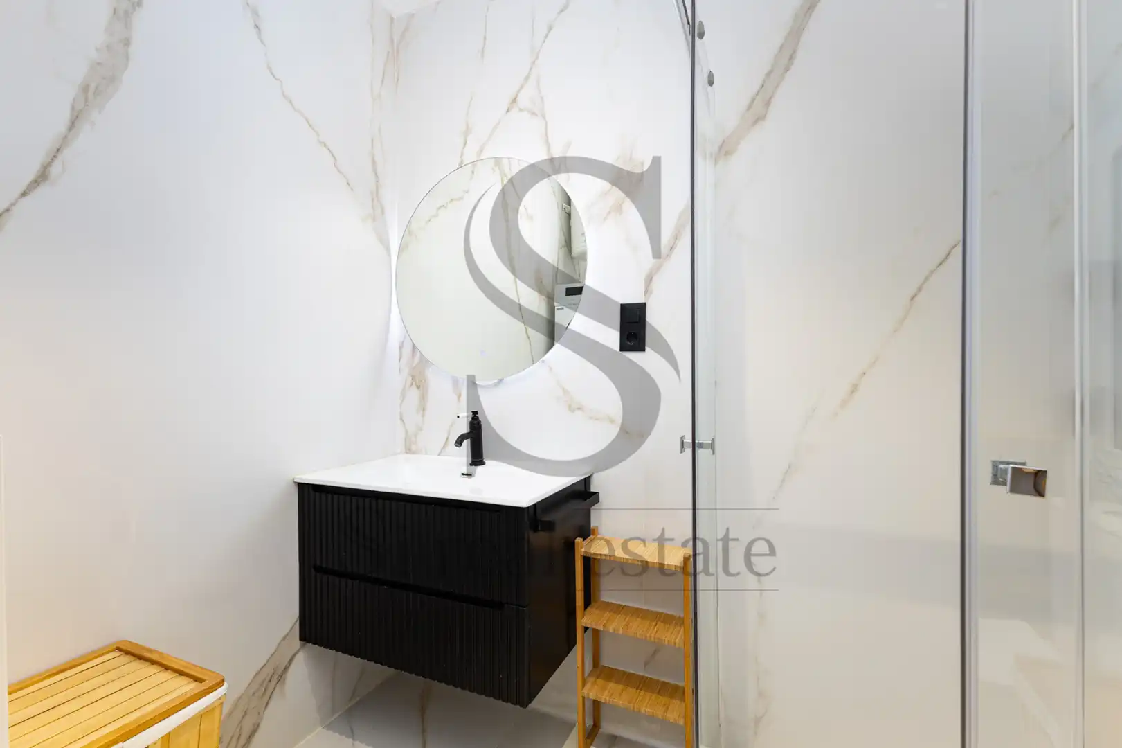 Bathroom of Flat for sale in Barcelona  with Air Conditioner, Heating and Parquet flooring