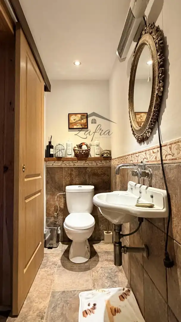 Casa con balcón en venta en Carrer Carrer Montjuïc, imagen 40