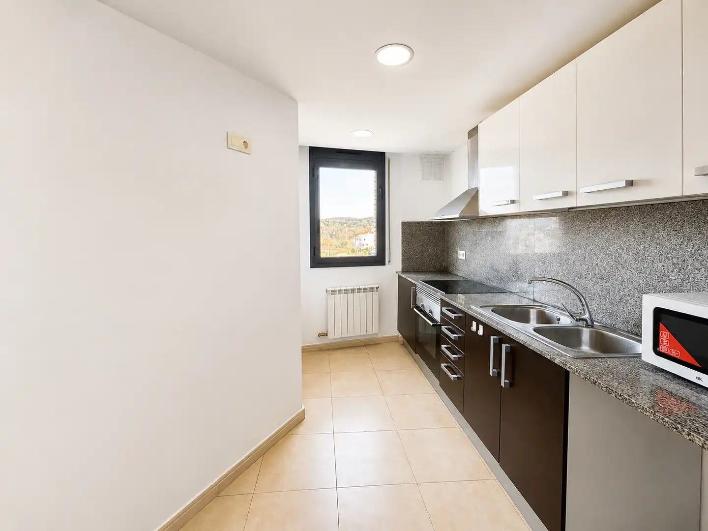 Cocina de Piso en venta en Cassà de la Selva con Calefacción y Trastero