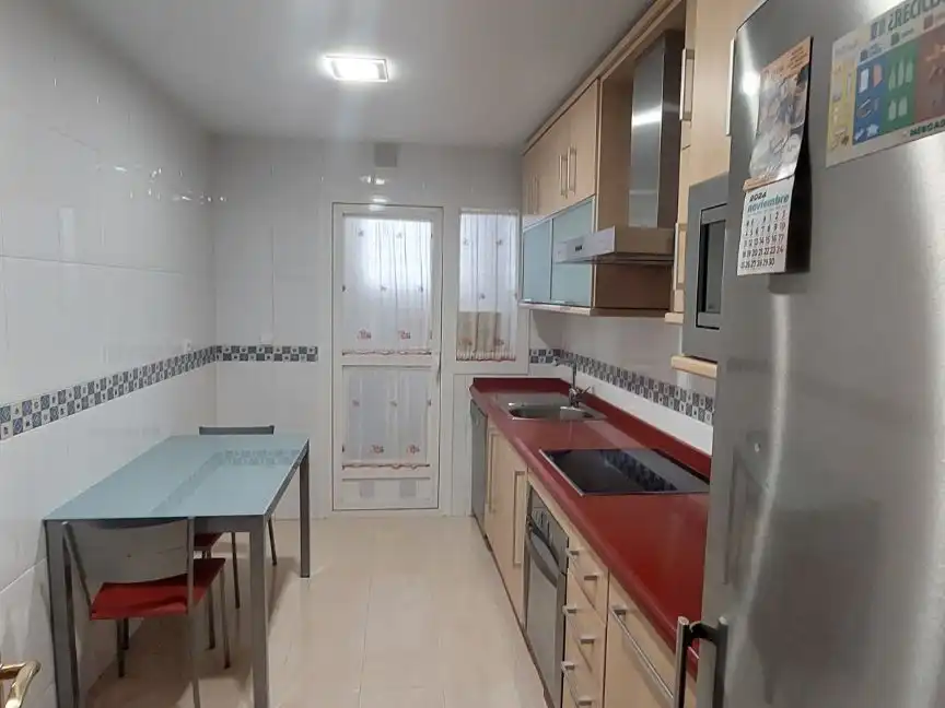 Cuina de Oficina de lloguer en Málaga amb Aire condicionat, Calefacció i Terrassa