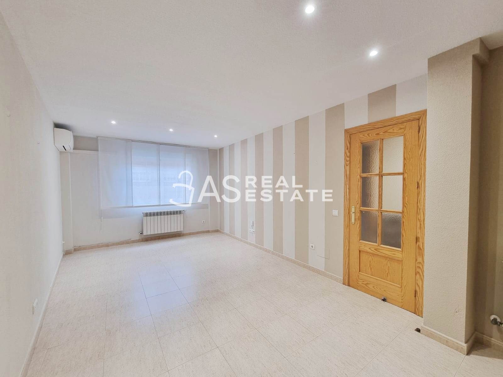 Flat for sale in Galapagar  with Air Conditioner